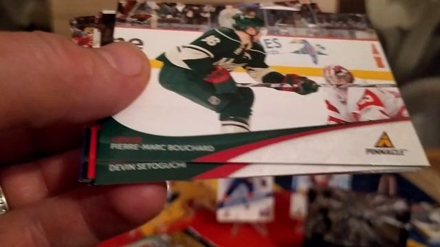2011/12 PINNACLE HOCKEY RETAIL BOX# 10