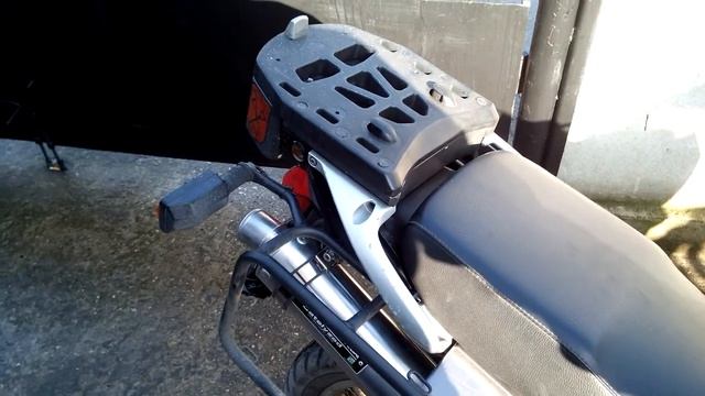 Honda Transalp XL600V'exhaust