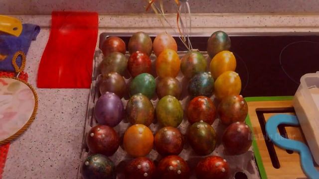 Готовимся святить куличи, пасху, яйца! Варим, красим! смотреть онлайн