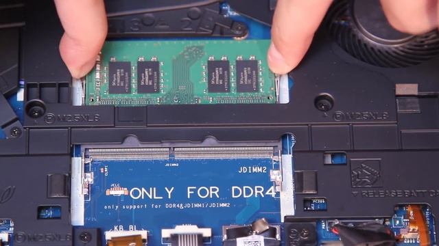 Alienware 15 R3: How to Upgrade/Replace RAM смотреть онлайн