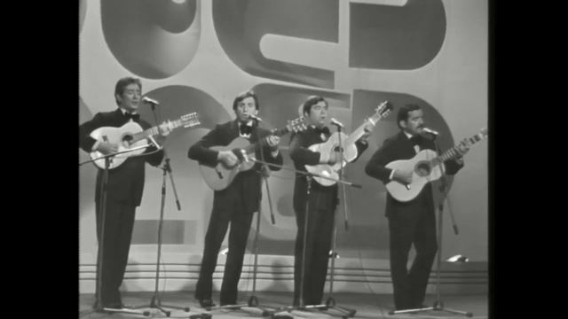 Presentación en vivo de los Cantores de Quilla Huasi en "La canción de todos los tiempos" de TVN. смотреть онлайн