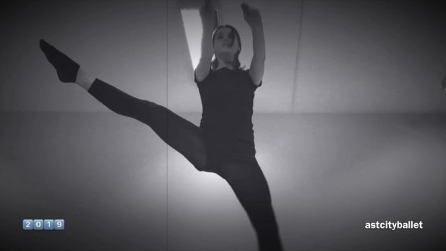 schoolofcontemporaryballet training @adylerkinbaev смотреть онлайн