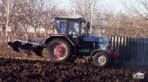 Тюнинг Мтз 82.1!Рев двигателя с глушителем от Мерседес на пахоте огородов!