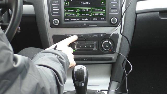 Skoda Octavia A5 FL vs Skoda Octavia Tour Сравнительный обзор и тест! смотреть онлайн