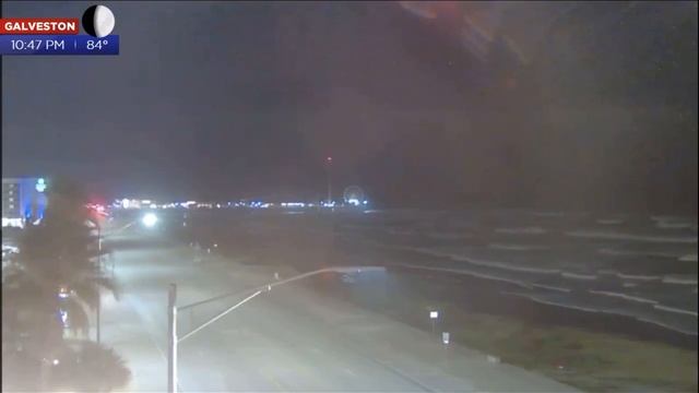 Man disappeared into ball of light on live cam during hurricane Laura? Is this real?..??? смотреть онлайн