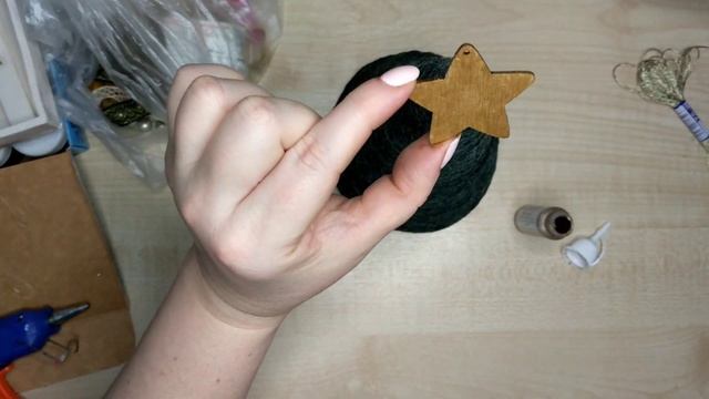 Diy/ Елочка из ниток своими руками/Новогодние поделки смотреть онлайн