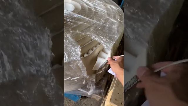 Пищевая транспортерная лента ПВХ (PVC) с гофробортом и поперечными планками. смотреть онлайн