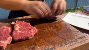 Классический Говяжий СТЕЙК на гриле с овощами.