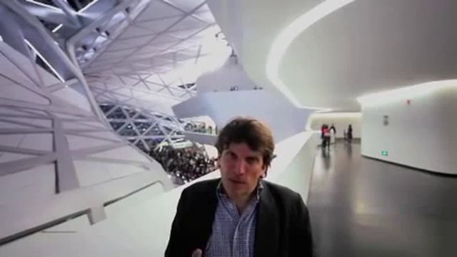 Zaha Hadid on song China's Guangzhou Opera House смотреть онлайн