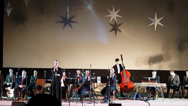Эта ночь среди других событий | Рождественская песня смотреть онлайн