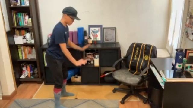 How to do a Burpee: Center for Health & Fitness смотреть онлайн