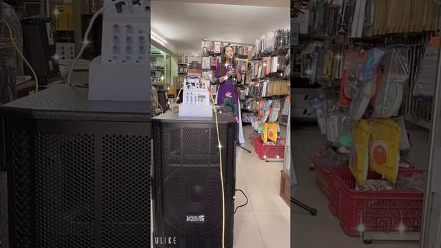 Test Combo Mixer E4 + Micro Cổ Điển Ra Loa Kéo смотреть онлайн