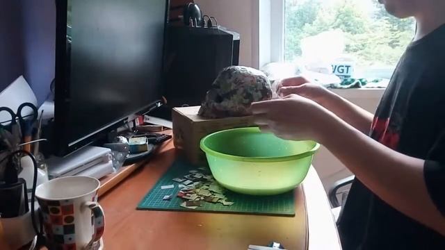 Череп из бумаги клеим по форме из пластилина. смотреть онлайн
