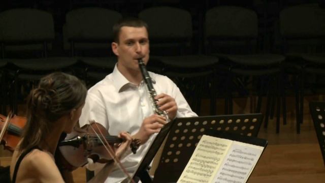 W. A. Mozart: Clarinet Quintet in A, K 581 - III Menuetto смотреть онлайн