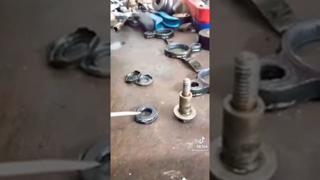 Лайфхак как устранить течь из под клапанной крышки смотреть онлайн