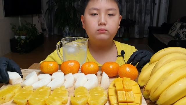 Korean Food| yellow fruits | 노란 과일| пробуем жёлтые фрукты в Корее| не АСМР смотреть онлайн