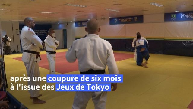 Judo: Teddy Riner reprend l'entraînement au Brésil en vue de Paris-2024 | AFP смотреть онлайн