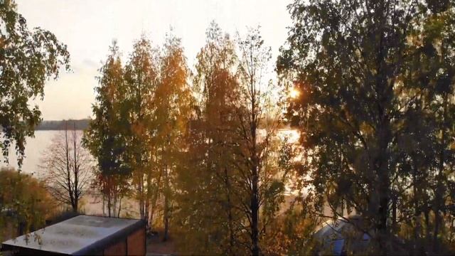 Осенний глэмпинг на закате. Ветрено