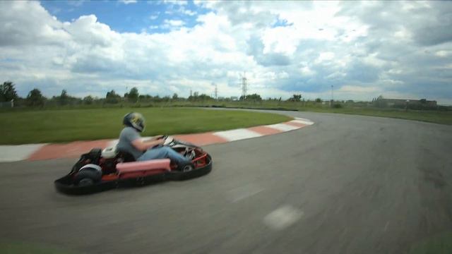 Картинг с дрона FPV смотреть онлайн