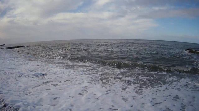 Море становится теплее. Купаемся каждый день.(4 апреля 2022) смотреть онлайн