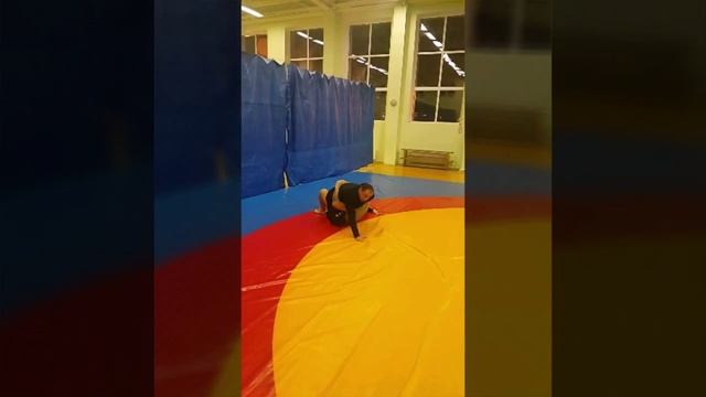 Русское Джиу-Джитсу. Удушающие от прохода в ноги. смотреть онлайн