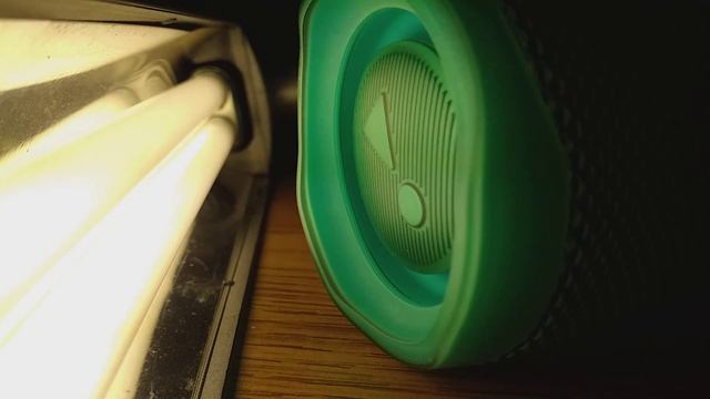 ЖОСКИЙ БАСС НА JBL! FLIP 5 смотреть онлайн