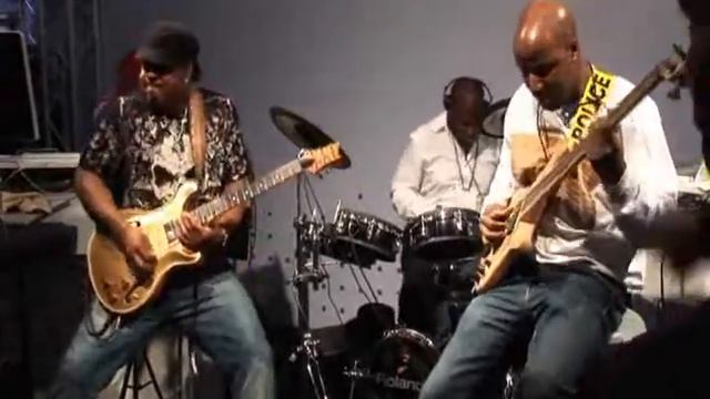 Native Instruments - Guitar Rig 3 - Artists - Prince & Justin Timberlake's Band (Part 2 of 2) смотреть онлайн