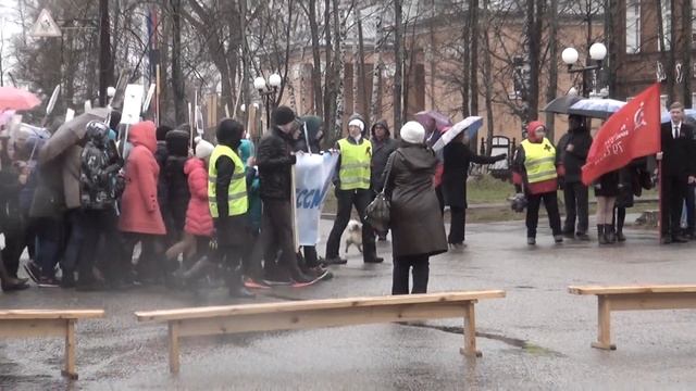 Это нужно - не мертвым! Это надо - живым! смотреть онлайн