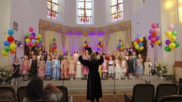 "Кто придумал песенку" сл. Л. Дымовой, муз. В. Кожухина смотреть онлайн