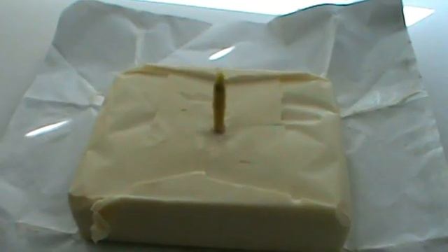 Свеча из сливочного масла. смотреть онлайн