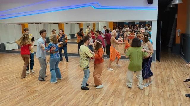 Boogie Woogie BOOTCAMP | American Pie (Hippie) | Ivara смотреть онлайн