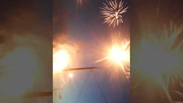 Салют у школы 1298 ???? смотреть онлайн