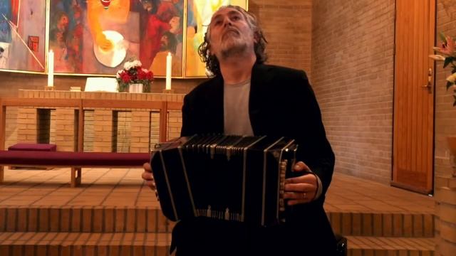 Oblivion (Astor Piazzolla) • Paolo Russo, bandoneon solo смотреть онлайн
