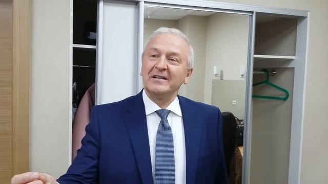 Рашит Сабиров читает стихи великого поэта Назар Нажми!!! УНИКС-01.10.2018г!!! смотреть онлайн