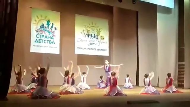 Ансамбль СТИЛЬ. танец Родина смотреть онлайн