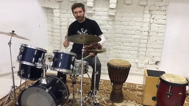 Игра на барабанах. "Академия танца и музыки" смотреть онлайн