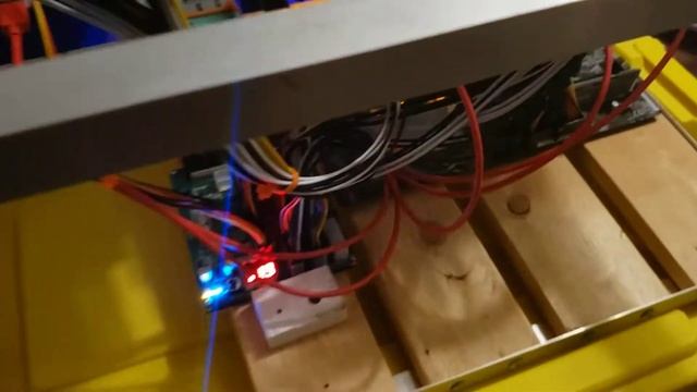 Cinco AMD RX 5700 XT Mining Rig Build смотреть онлайн