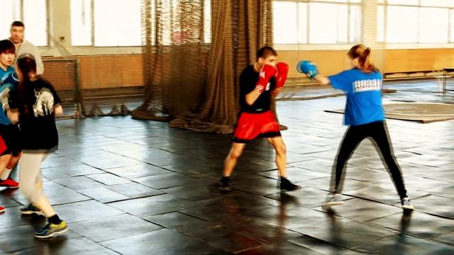 Тренировка по кикбоксингу (г.Омск, СибГУФК 20.04.2019г) смотреть онлайн