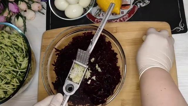 Вкусно так, что хочется готовить каждый день! Свекольник - холодный суп! смотреть онлайн