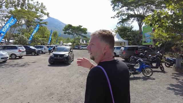 ГОРЯЧО НА БАЛИ! ДЕЛЬФИНЫ, ВУЛКАН, ГОРЯЧИЕ ИСТОЧНИКИ, ХРАМ БЕСАКИХ. BALI 2023 смотреть онлайн