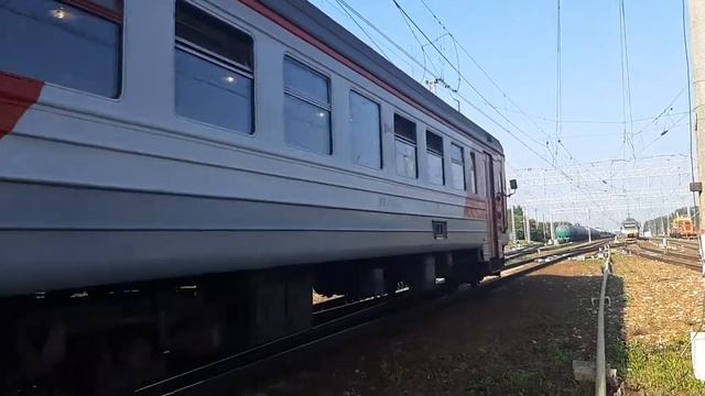 Электропоезд ЭР2Р-7075 станция Кубинка-1 на Кубинку-2 11.07.2021.