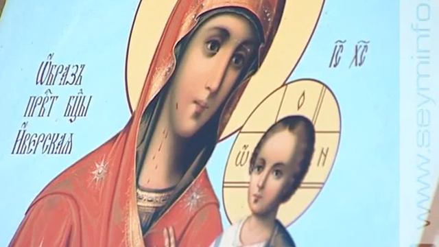 Верующие преклонились перед иконой «Пряжевская» смотреть онлайн