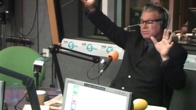 Mark Kermode reviews Berberian Sound Studio смотреть онлайн