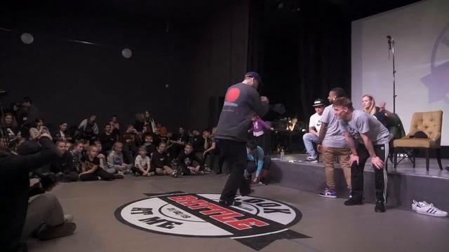 Алессандро Джазз / Круглов Артем / Сумароков Дмитрий | Hip-Hop Judge | Look at me Battle 2019 смотреть онлайн
