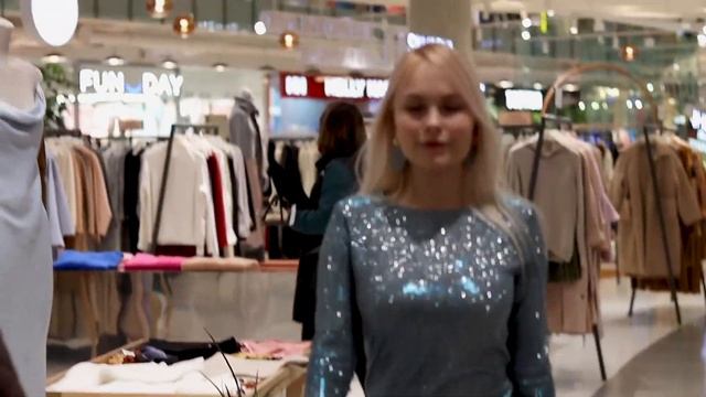 Выбираем платье или костюм на торжественный вечер?! смотреть онлайн