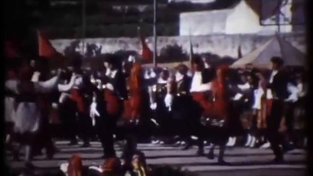 No Mazurka Band [HQ].mp4 смотреть онлайн