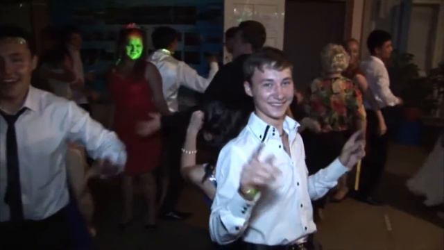 ВЫПУСКНОЙ Школа 17 смотреть онлайн