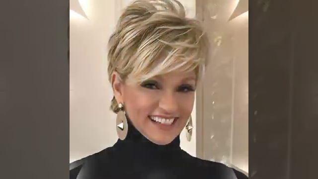 Medium, Bob, And Pixie Haircuts For Women | Long To Short Haircuts By Peofessionals