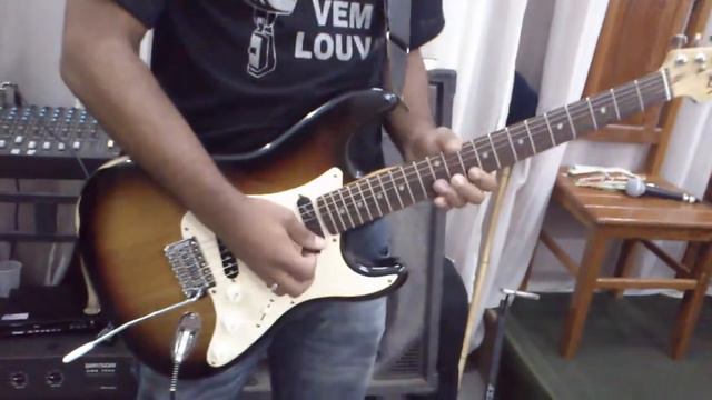 Guitarra Fender Squier Strat Affinity Sunburst Leve Relic смотреть онлайн
