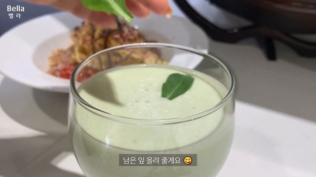ENGl자취 브이로그 ?홈브런치 명란 파스타, 두부밥 샐러드, 아보카도 라떼 만들기 I 닭가슴살 부리또 만들고, 치킨 샐러드 먹는 자취 일상 I Bella 벨라 vlog смотреть онлайн